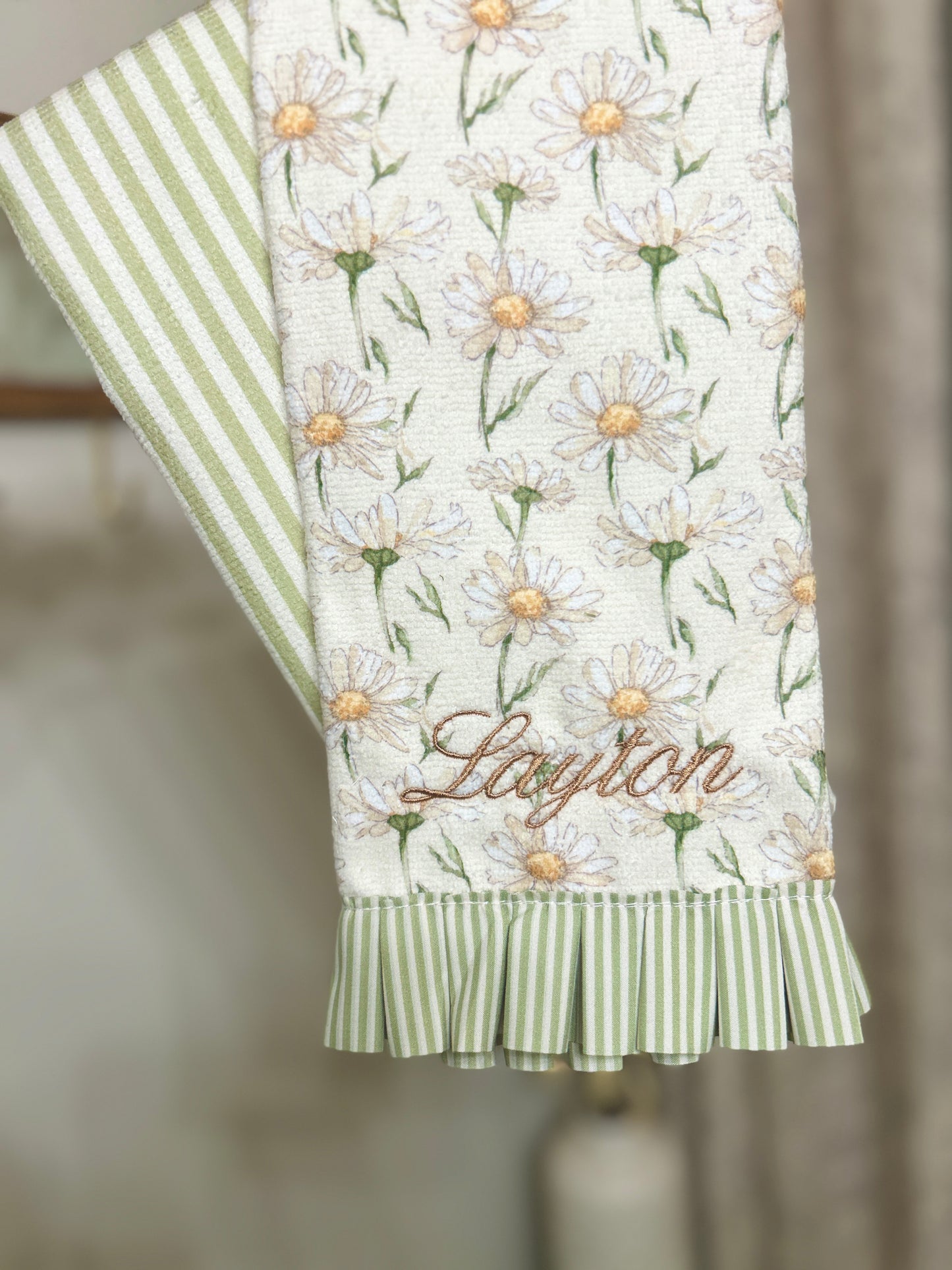 Daisy/Stripe Ruffle Kitchen Towel Set